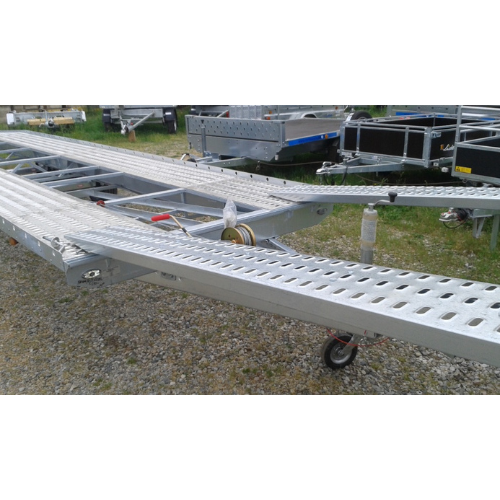 Rimorchio trasporto 2 auto Boro Indiana II (8,5 m – 3 assi, 3500 kg)