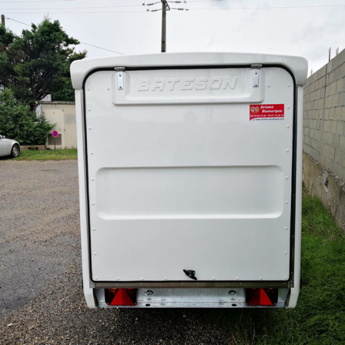 Rimorchio furgonato Bateson 120V (750 kg – doppio asse)